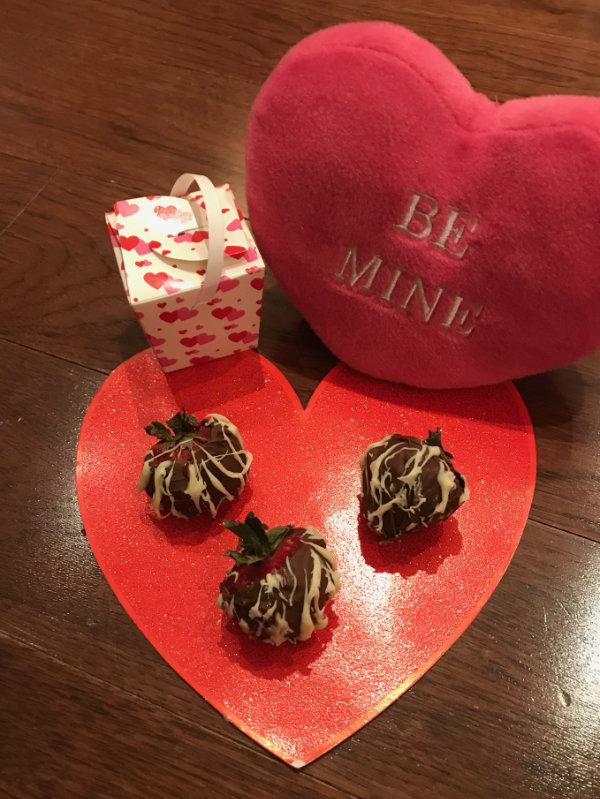 Chocolate Dipped Strawberries