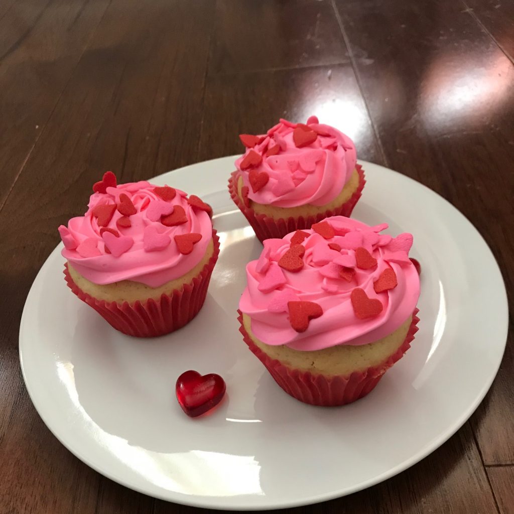 V-Day Cup Cakes